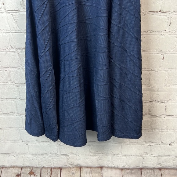 B Darlin Navy Textured Halter Fit & Flare Dress Juniors Size 3/4 Homecoming Prom - Picture 6 of 7